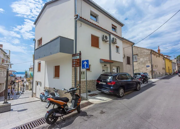 Zentrales Nur 250 Meter Zum Mit Privatparkplatz