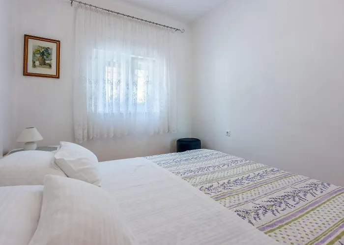 Zentrales Nur 250 Meter Zum Mit Privatparkplatz * Crikvenica