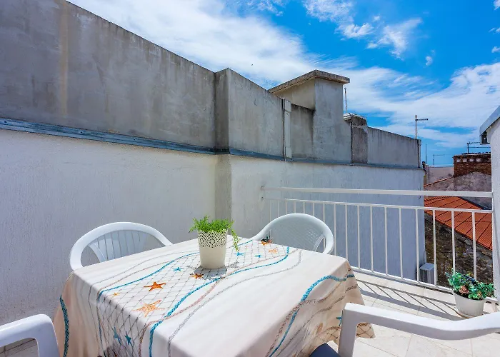 Apartamento Zentrales Nur 250 Meter Zum Mit Privatparkplatz Crikvenica